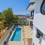 Arici Evi Delux Luxury With Indoor And Outdoor Pool Villa *