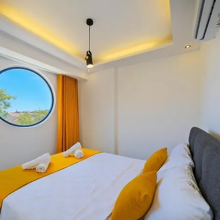 Arici Evi Delux Luxury With Indoor And Outdoor Pool *