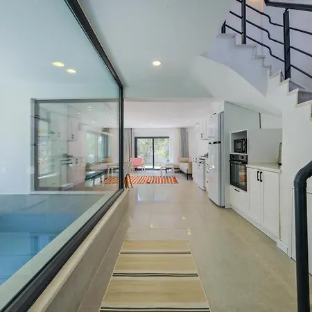 Arici Evi Delux Luxury With Indoor And Outdoor Pool * フェティエ