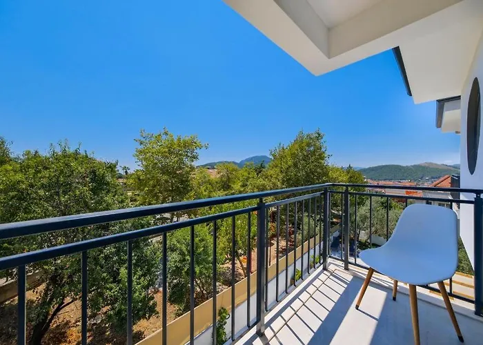 Arici Evi Delux Luxury With Indoor And Outdoor Pool Вилла