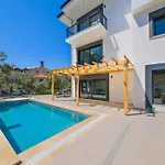 Arici Evi Delux Luxury With Indoor And Outdoor Pool * Fethiye